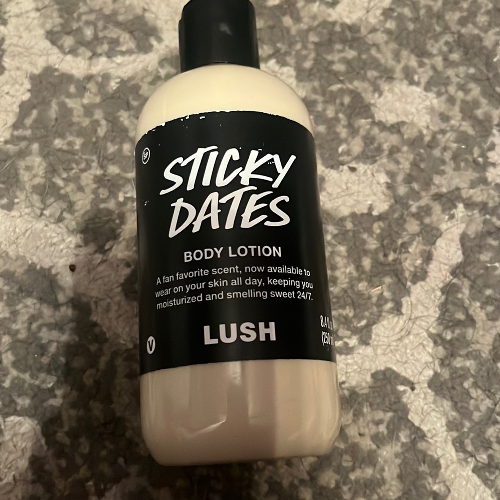 Lush cosmetics sticky dates body lotion